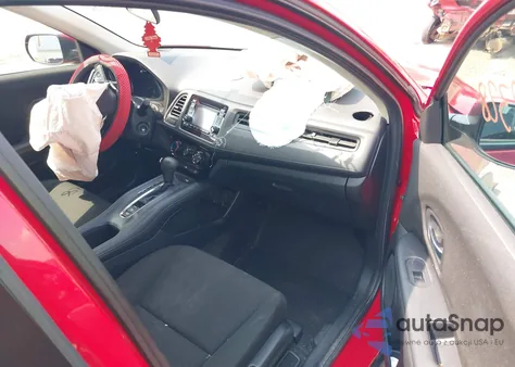 2018 Honda Hr-V Lx z USA, uszkodzony, nr VIN 3CZRU6H38JG710932